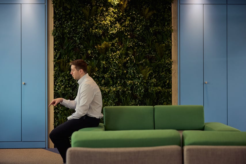 SmartSearch_OfficeLifestyle_Feb25_185-1